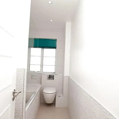 公寓 Bright Private Apartment In The Center