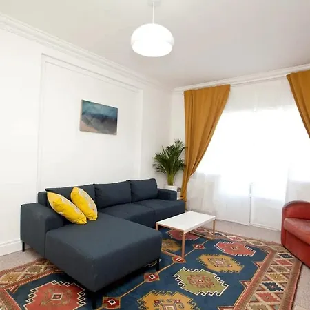 公寓 Bright Private Apartment In The Center